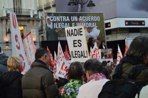 20160316_Concentración contra Acuerdo UE-Turquía Refugiados_Madrid_Lectura manifiesto (2)